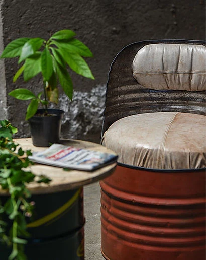 fauteuil-bidon-metal-recycle-industriel-